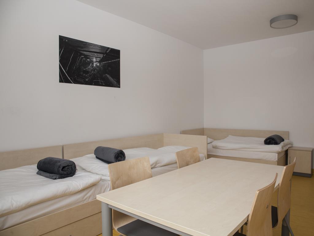 Hostel Guido Zabrze Kamer foto
